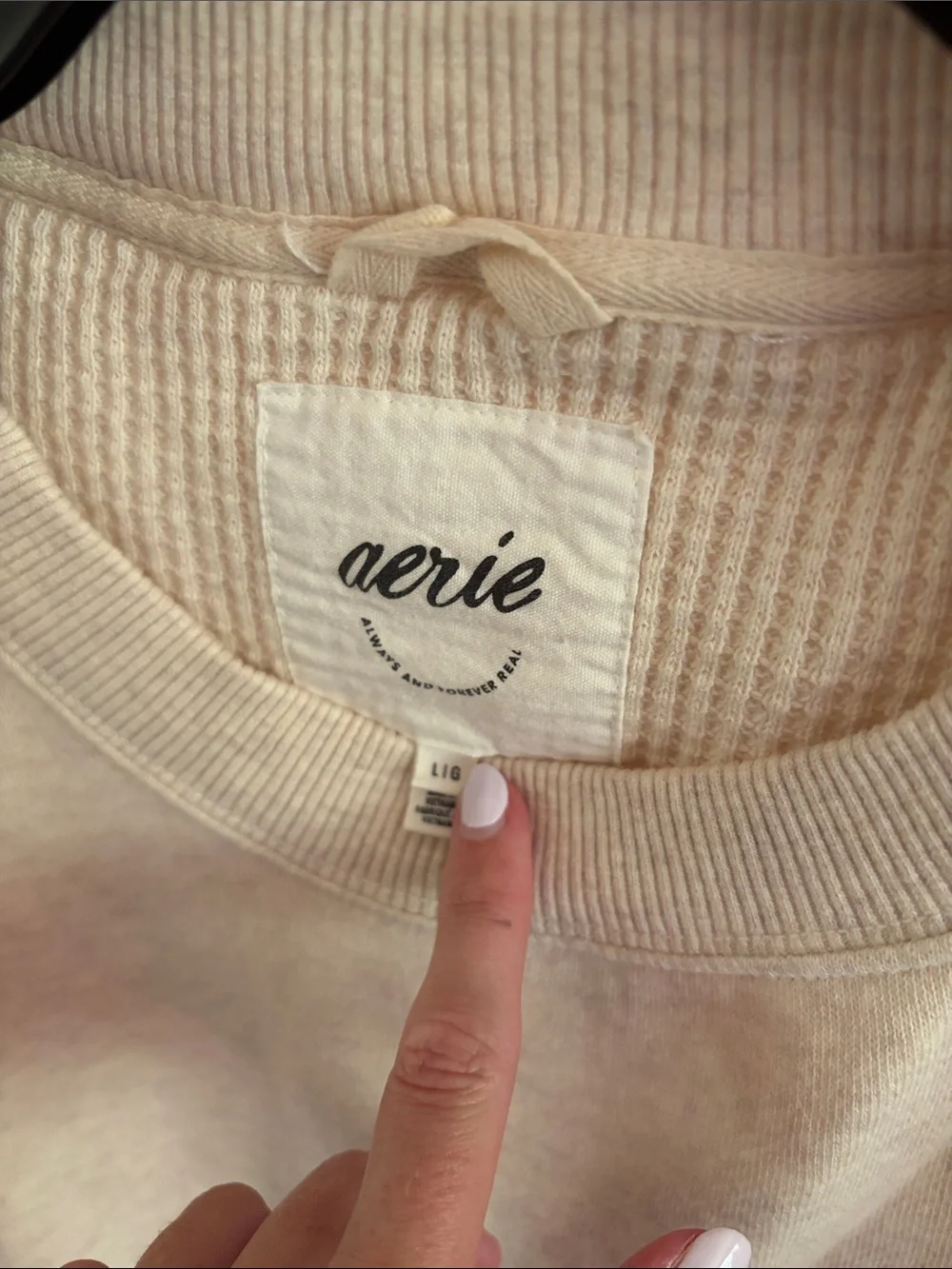 aerie Cream Crewneck Pullover Sweater